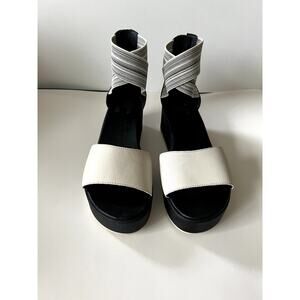 Sorel Black and White Cameron flat form stretchy ankle strap sandal Size  9